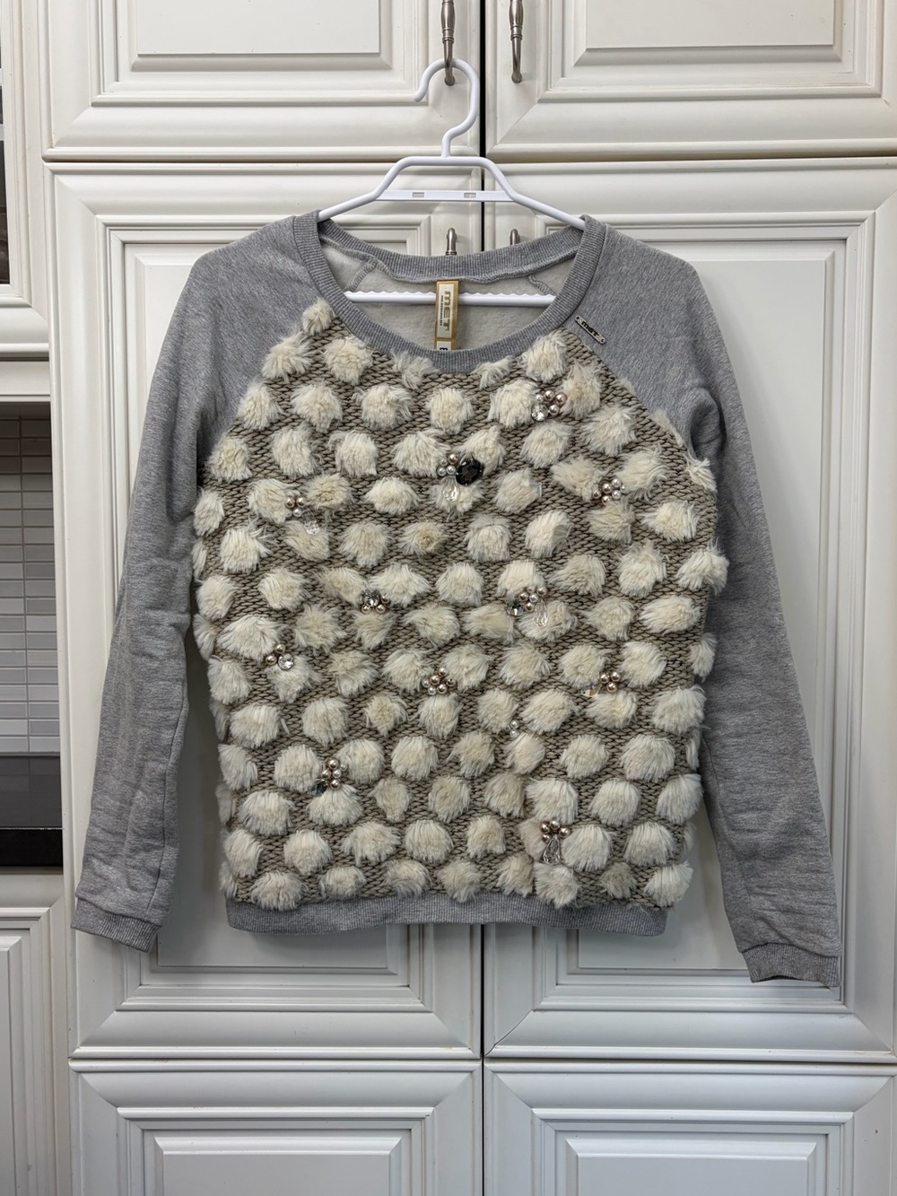 MET Italy women’s pompom and decorative jewels sweatshirt